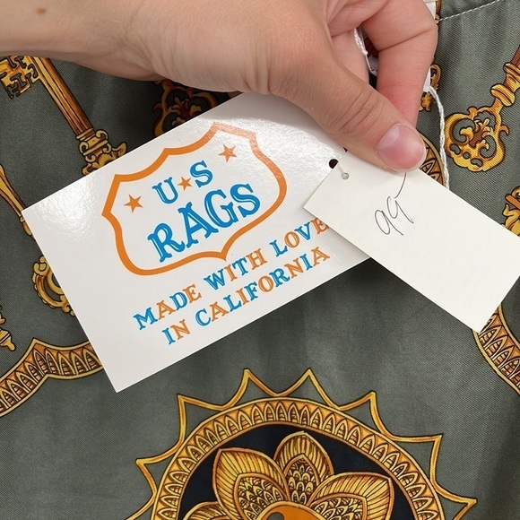 NEW! U.S. Rags 100% Silk Top - Picture 9 of 10